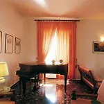 La Luna Hotel