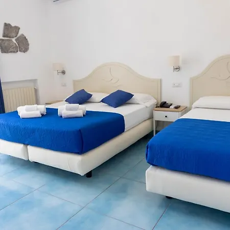 La Luna Hotel 3*