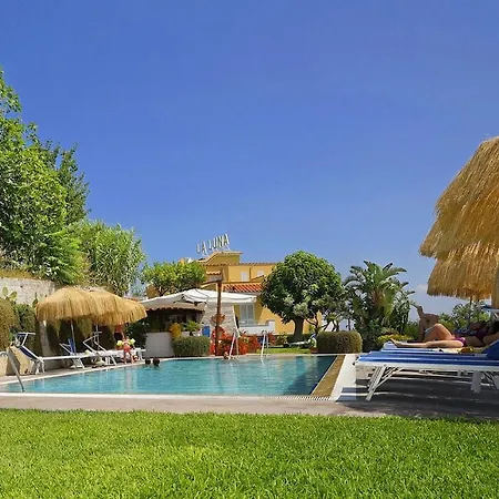 Hotel La Luna 3*