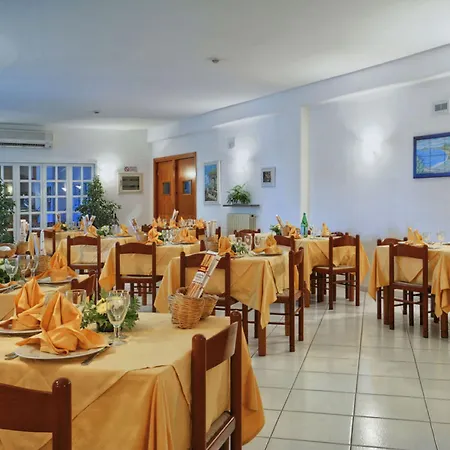 La Luna 3* Barano dʼIschia