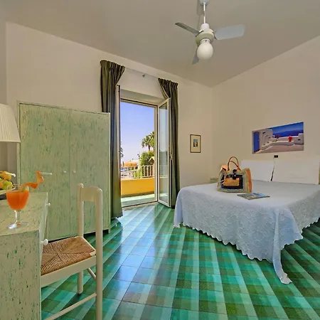 Szálloda La Luna 3*