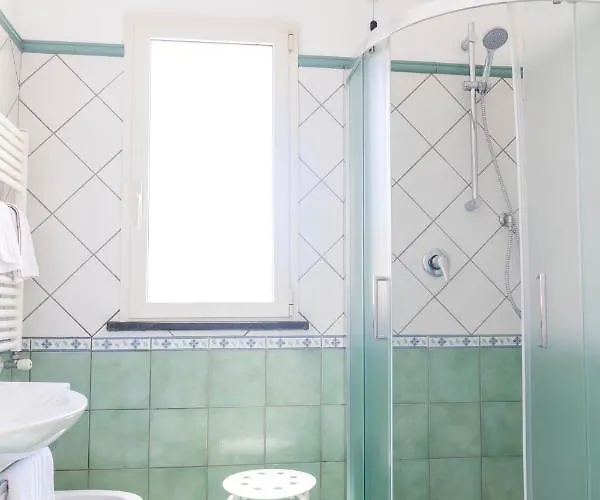 La Luna Отель 3*