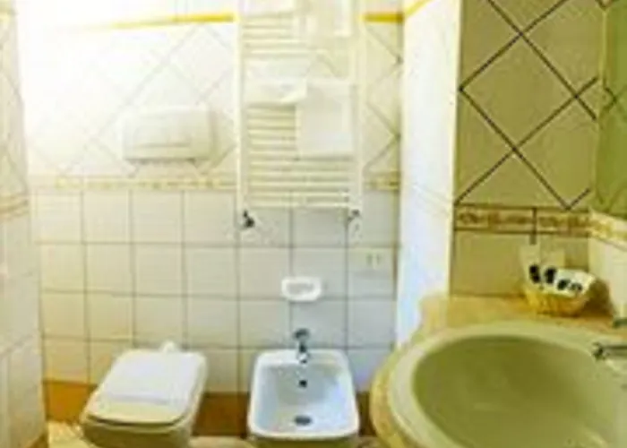 La Luna Отель 3*